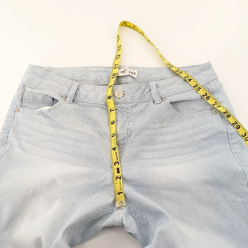 Artisan NY Pin Striped Skinny White and Blue Mid Rise Pants 28x25
